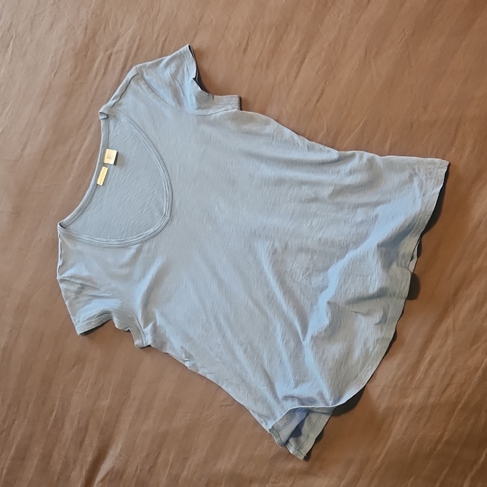 Ladies Large Max Studio tshirt